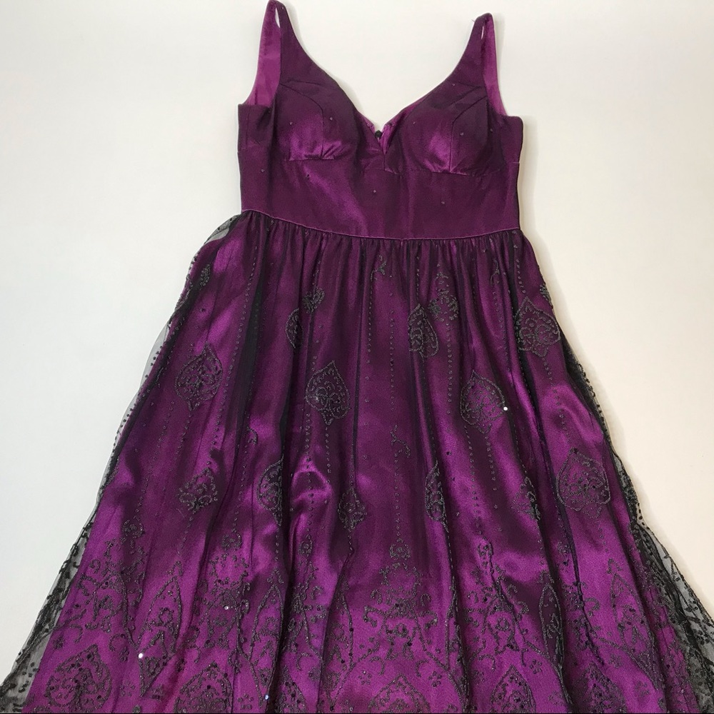 Adrianna Papell Fit Flare Formal Dress Size 4 EUC